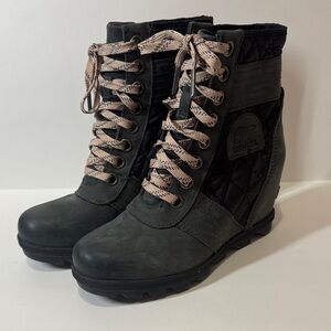 Sorel Lexie Wedge Quilted Boots - Quarry Grey/Black - Women’s Size 6